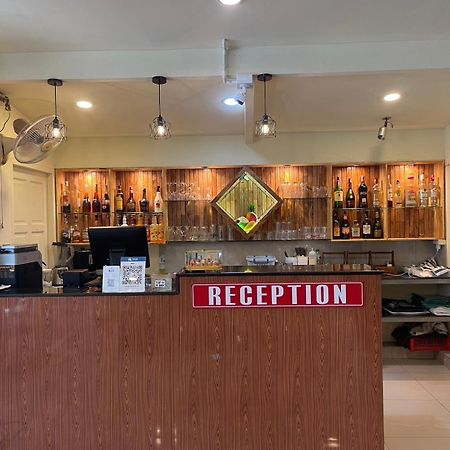 Malee Guesthouse And Restaurant Pattaya Exterior foto