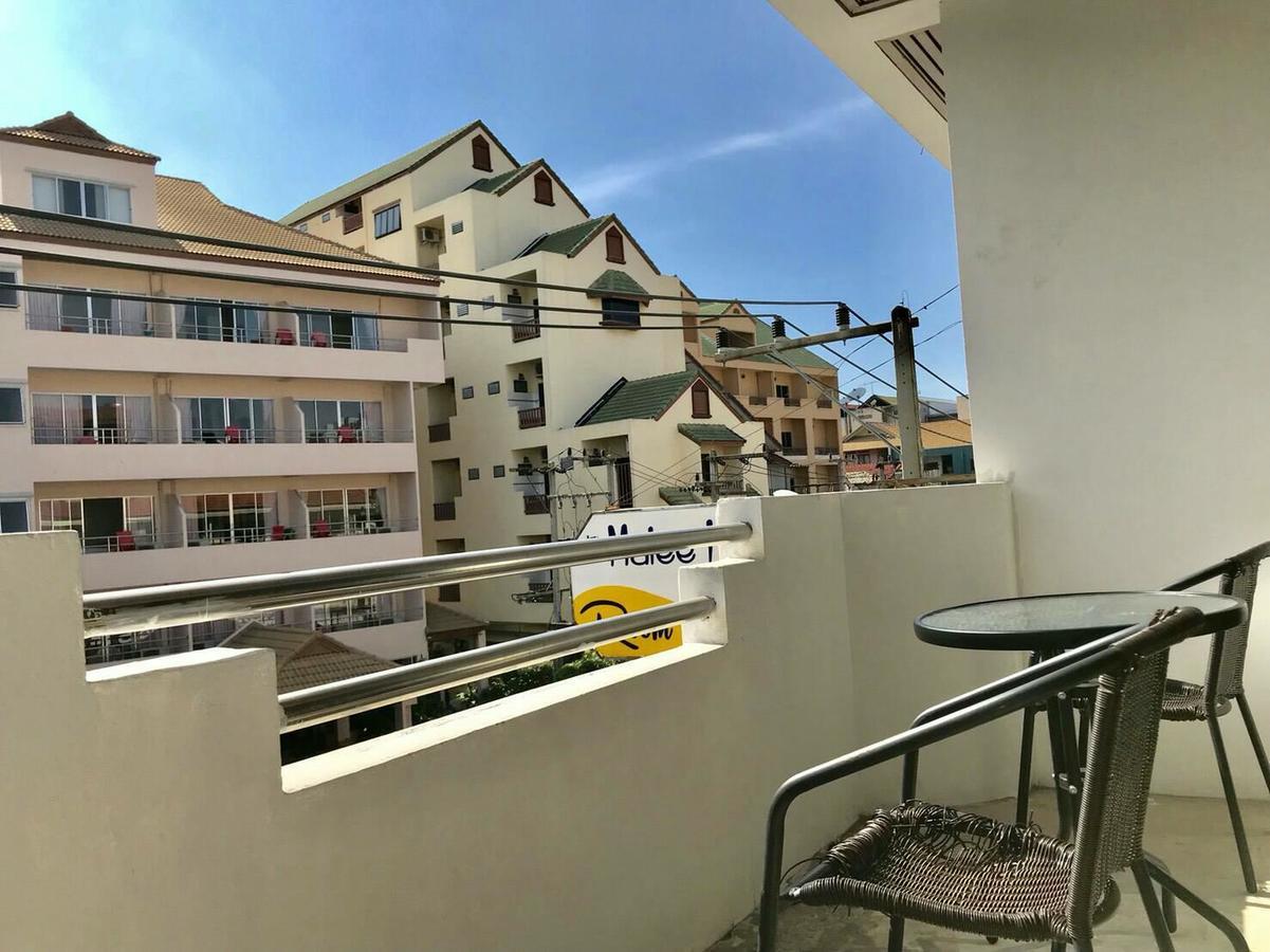 Malee Guesthouse And Restaurant Pattaya Exterior foto